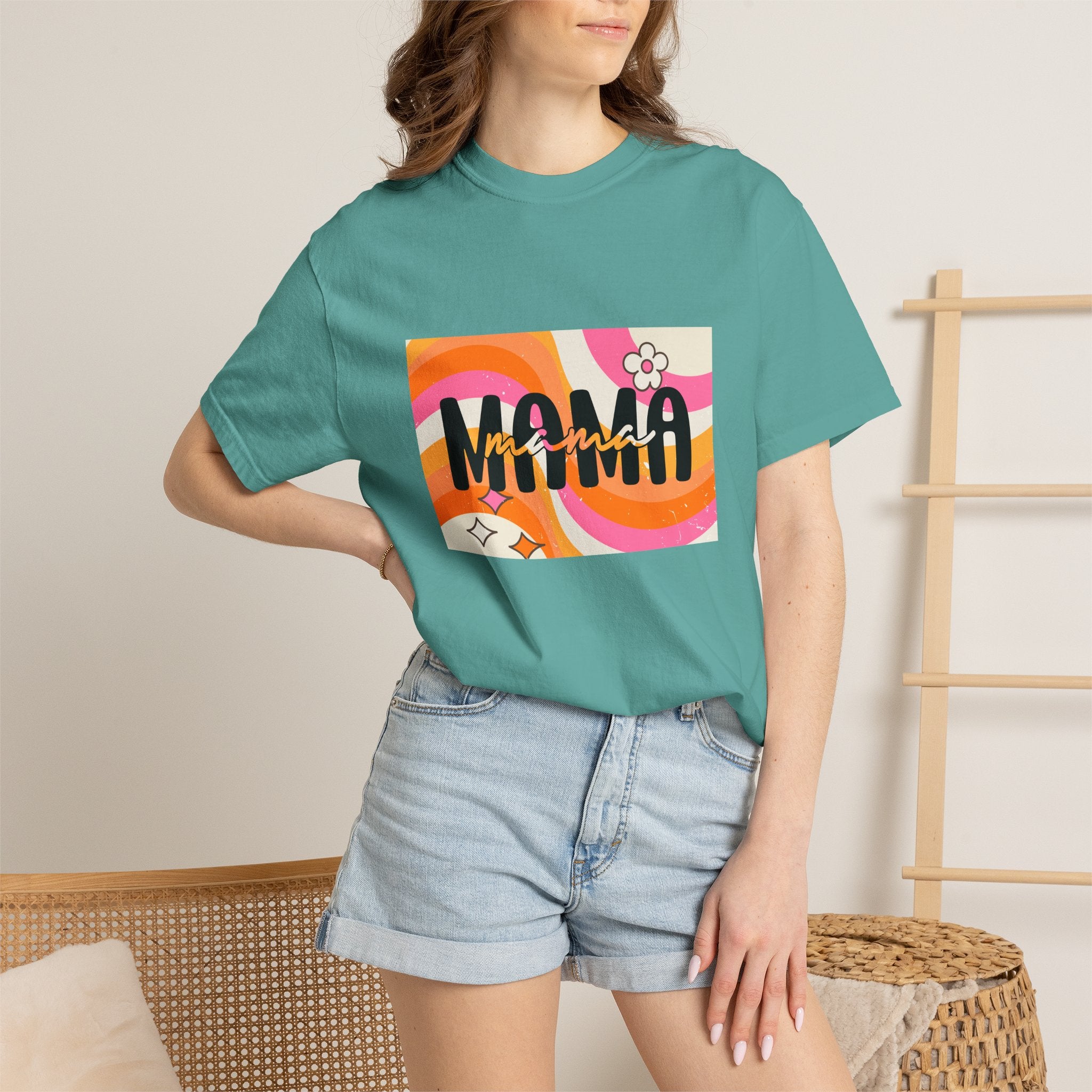 Mama Retro Wave T-Shirt — Vintage 70s Floral Graphic Tee for Moms