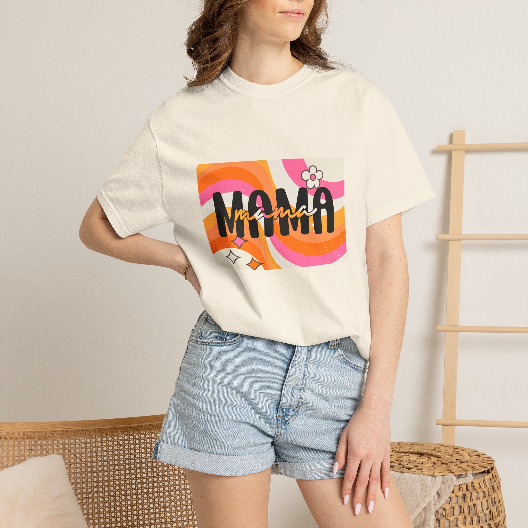 Mama Retro Wave T-Shirt — Vintage 70s Floral Graphic Tee for Moms