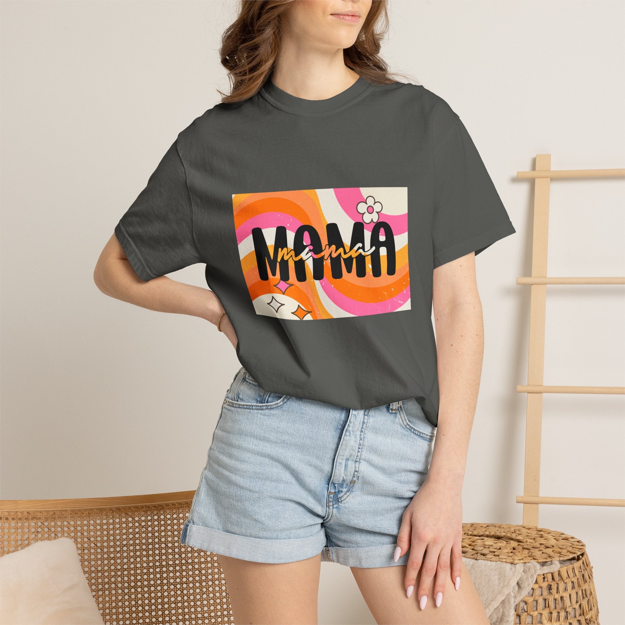 Mama Retro Wave T-Shirt — Vintage 70s Floral Graphic Tee for Moms