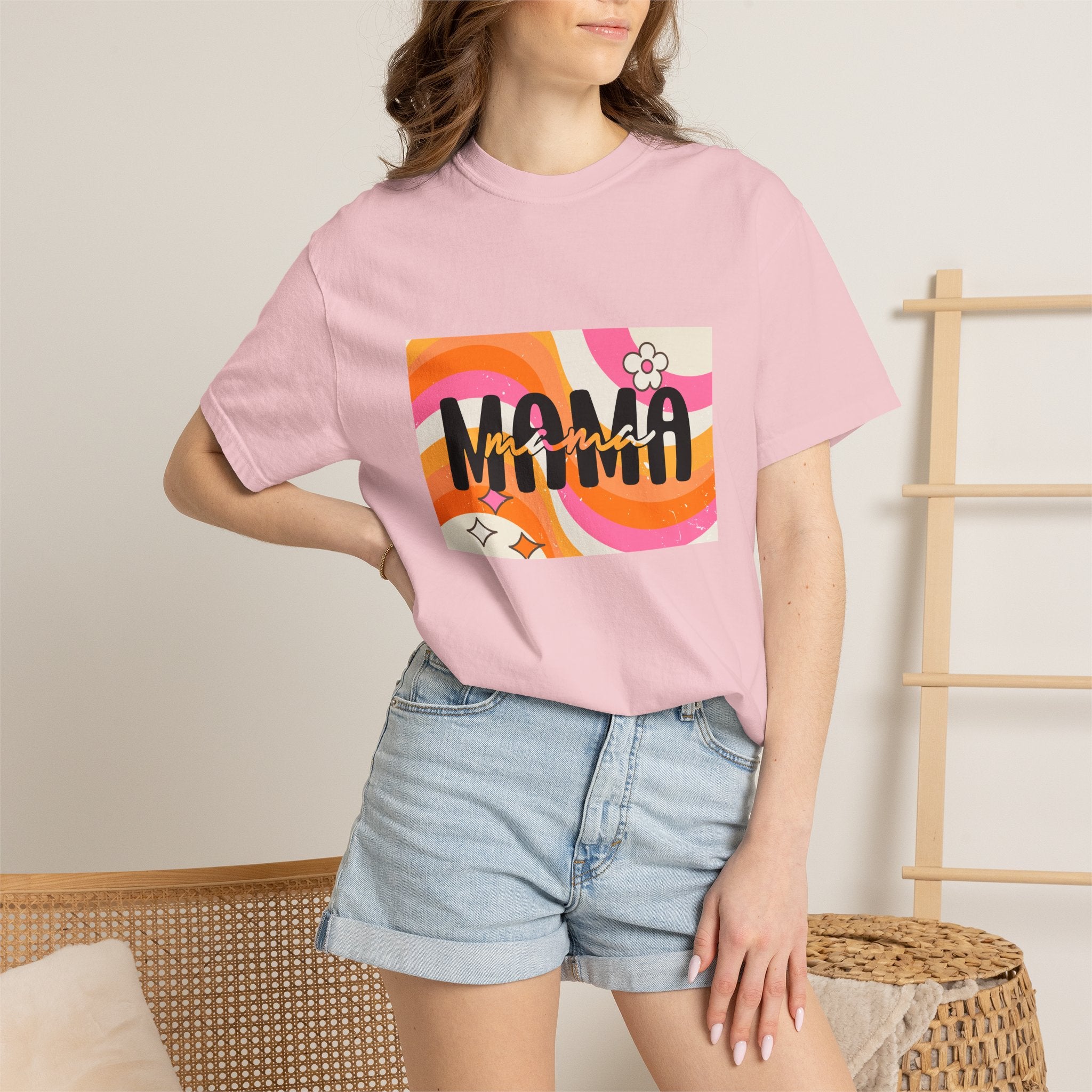 Mama Retro Wave T-Shirt — Vintage 70s Floral Graphic Tee for Moms