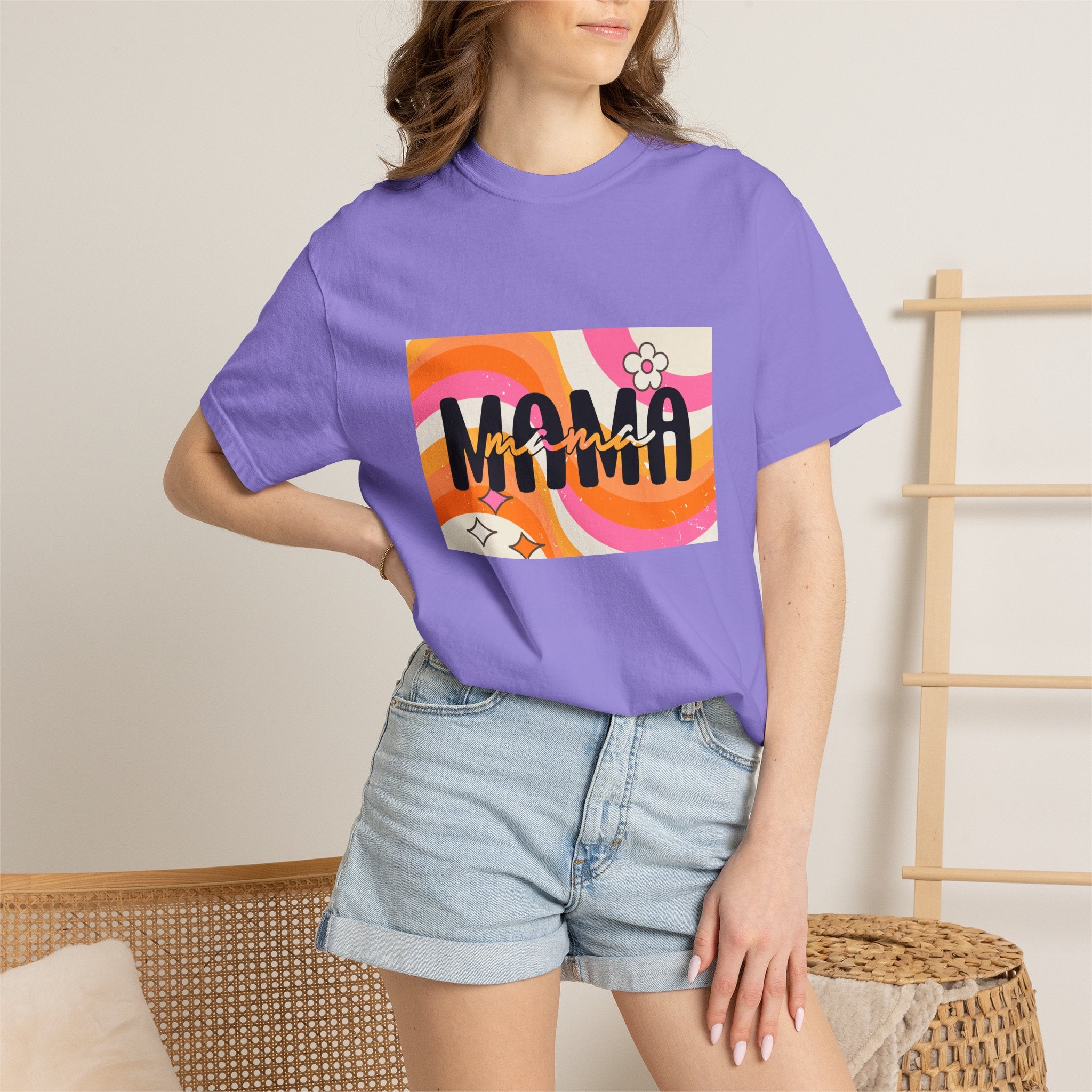 Mama Retro Wave T-Shirt — Vintage 70s Floral Graphic Tee for Moms